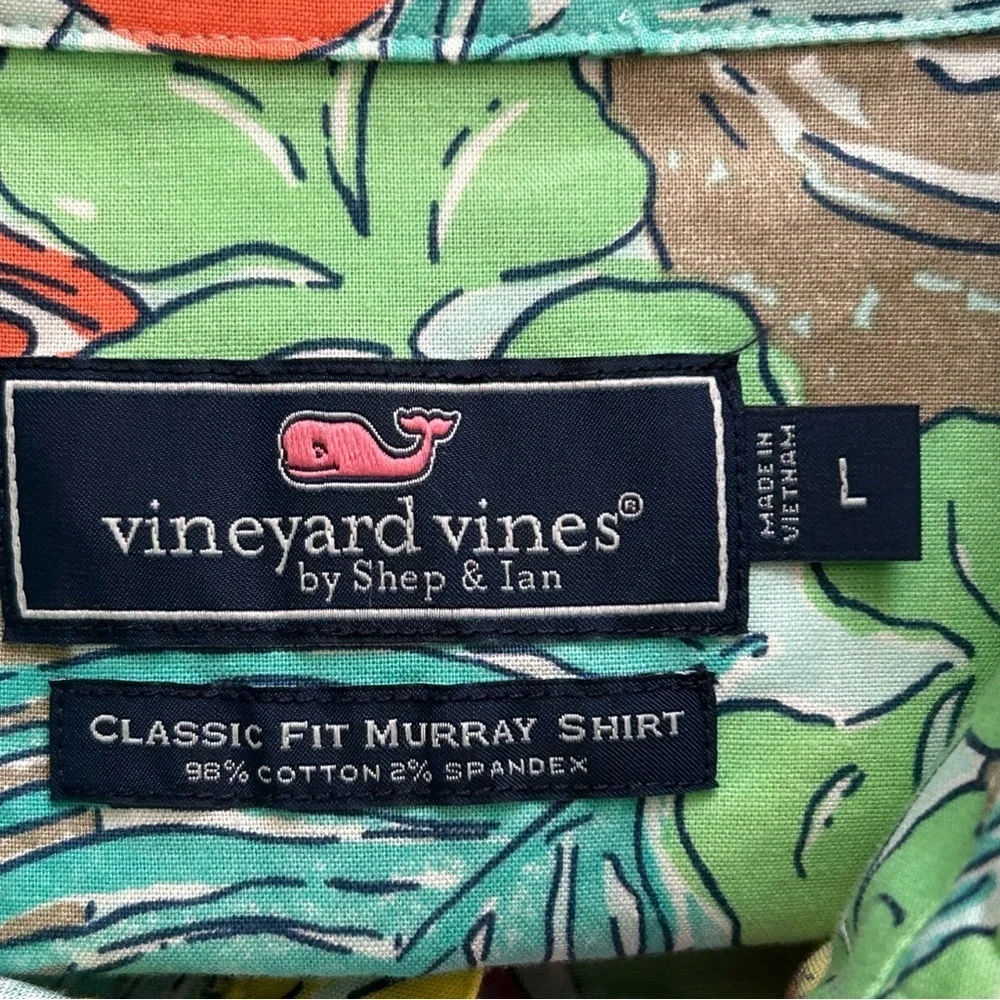 Vineyard Vines Classic Fit Murray Short Sleeve Button Down Shirt - Picture 3 of 7